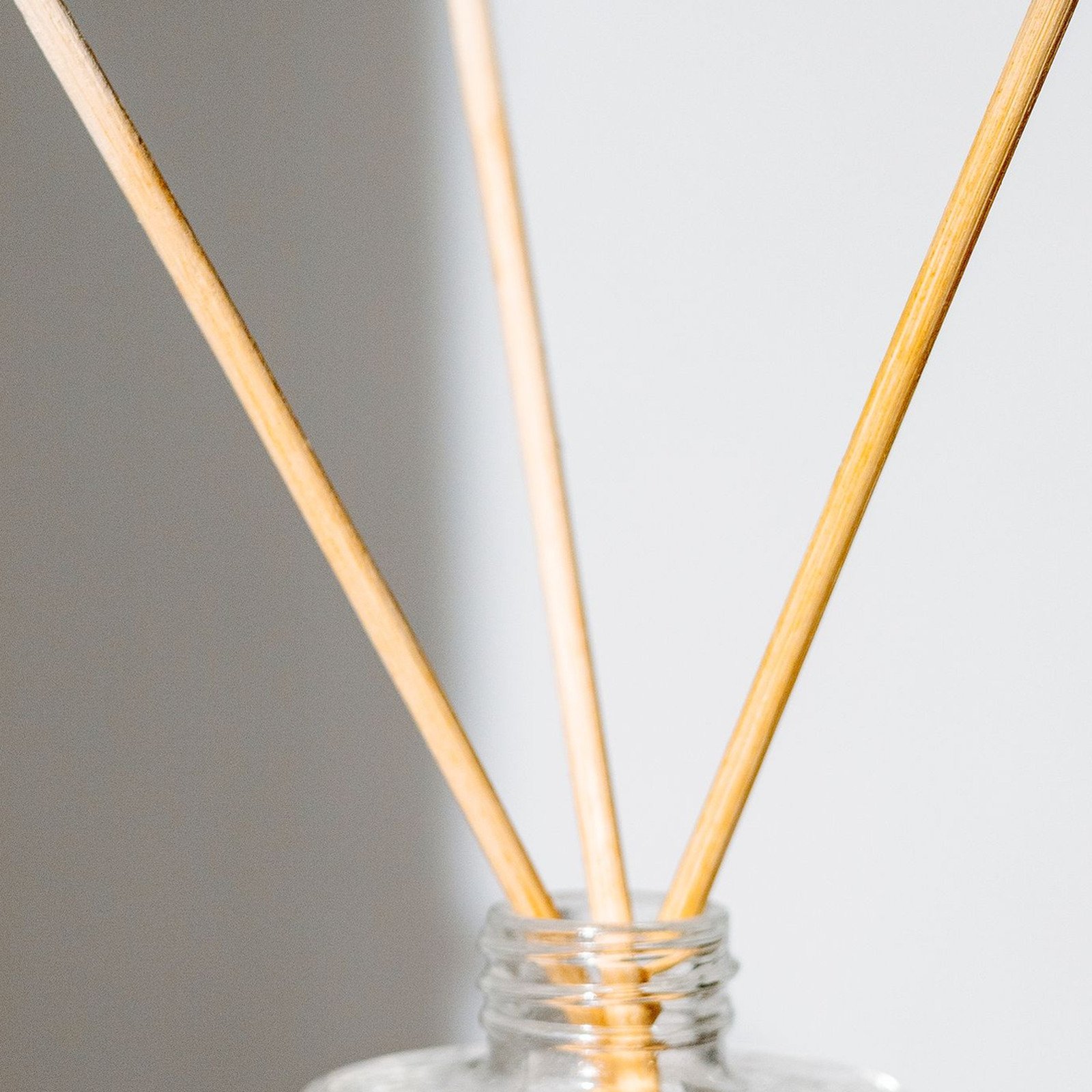 Linen & Fig Reed Diffuser - Image 2
